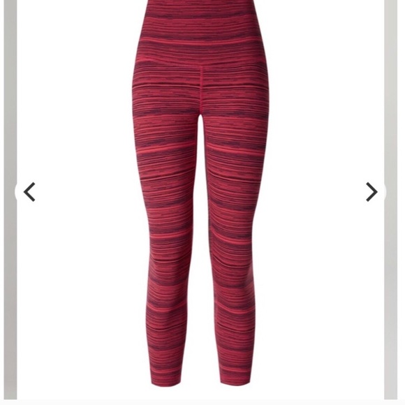 LAST CHANCE Wunder Under NO signs of wear. - Picture 1 of 7